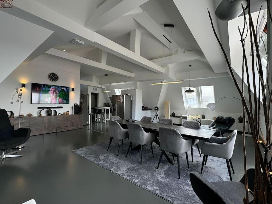 6 Zimmer Maisonette-Penthouse Pool Dachterrasse Luxus Munich Extérieur photo