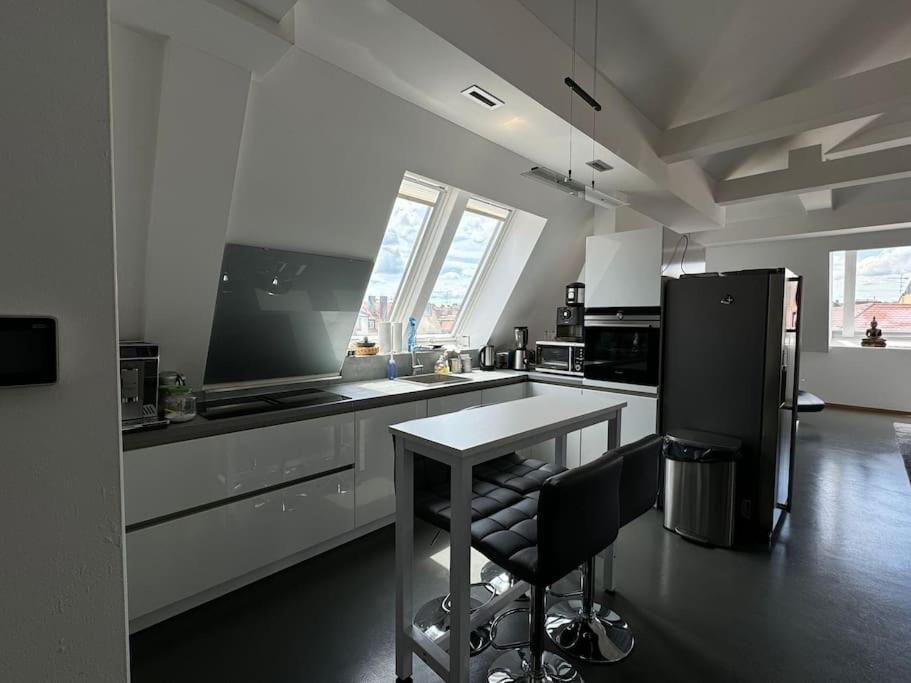 6 Zimmer Maisonette-Penthouse Pool Dachterrasse Luxus Munich Extérieur photo
